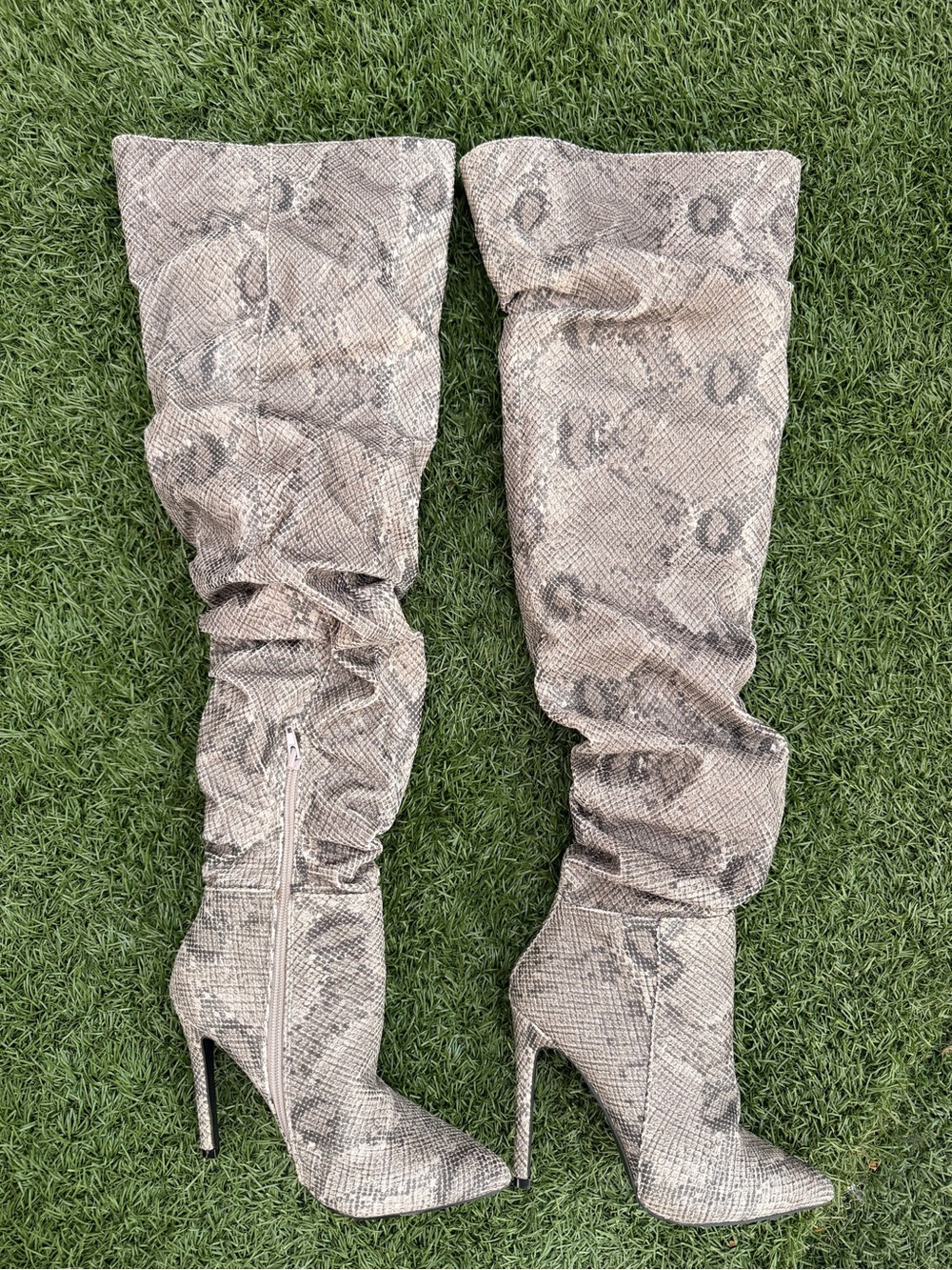 So Me Gray Snake-Print Over-the-Knee Stiletto Boots US 8